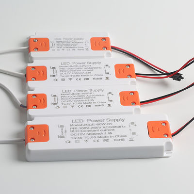 Moderne ontwerp 12w stroomvoorziening LED-driver transformator met anti-mist film verbinding