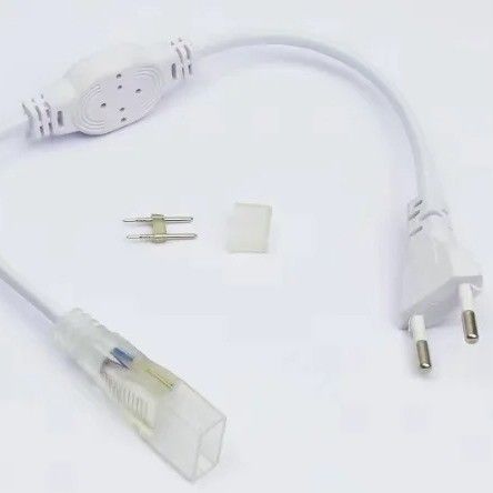 Moderne ontwerp LED-lamp met 12V/24V aansluitkabel en gemakkelijke installatie