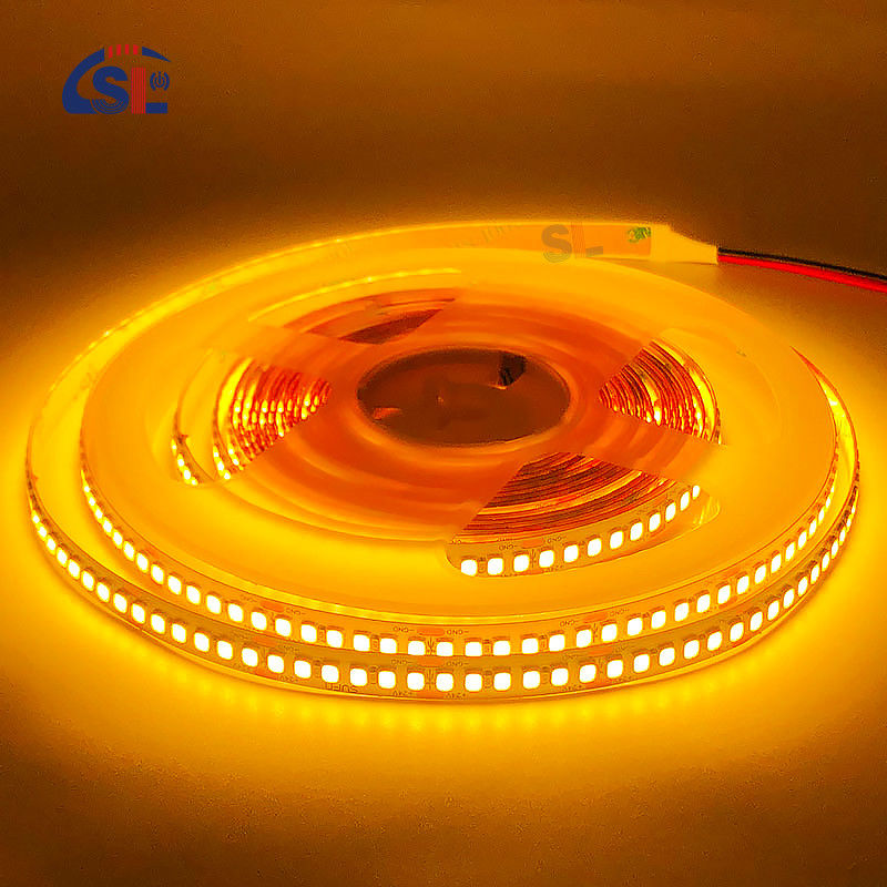 3 DC12V SMD2835 Elektroplate PCB 240Ds 8mm Ra 80 2700K LED lichtstrook voor residentiële